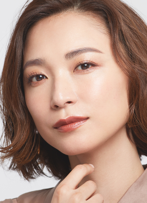 Autumn/Winter 2023 Makeup Trends Vol. 2] Elegant Look : “Hin-Mori” Makeup｜SHISEIDO  HAIR&MAKEUP ARTIST