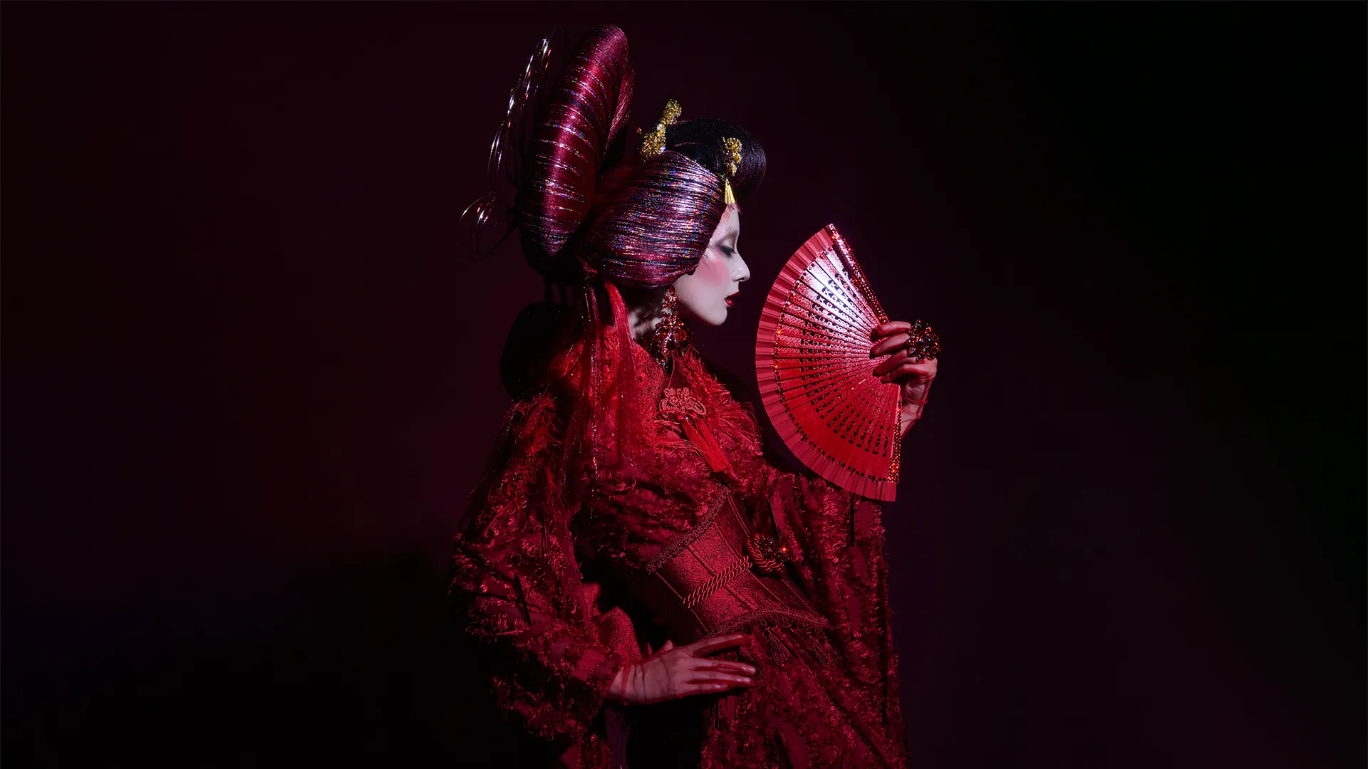 CRIMSON-GLOSS GEISHA "BENITSUYA"