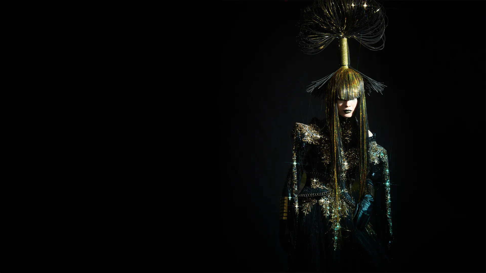 SAMURAI OF BLACK STEEL AND GOLD