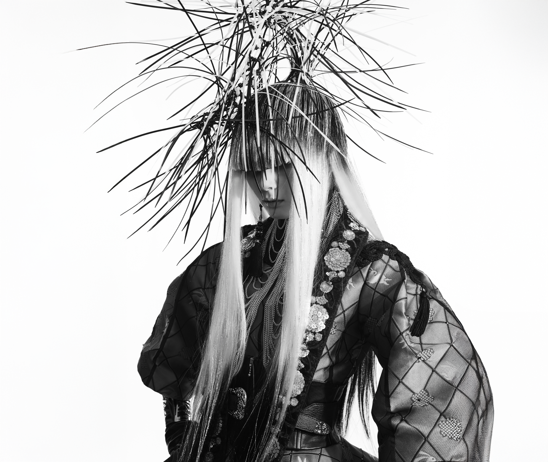 THE BLACK ONMYOJI CLAD IN SHIKIGAMI