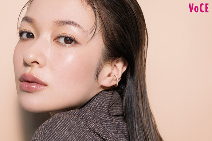 Taro Kobayashi Created Feature Pages for the October 2026 Issue of "VOCE"